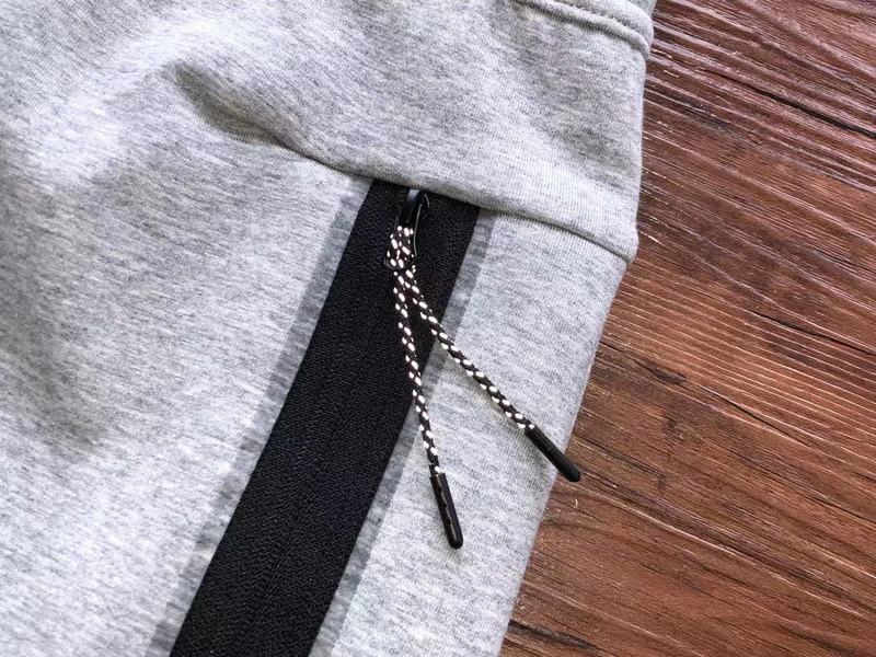 Tuta Nike Tech Fleece