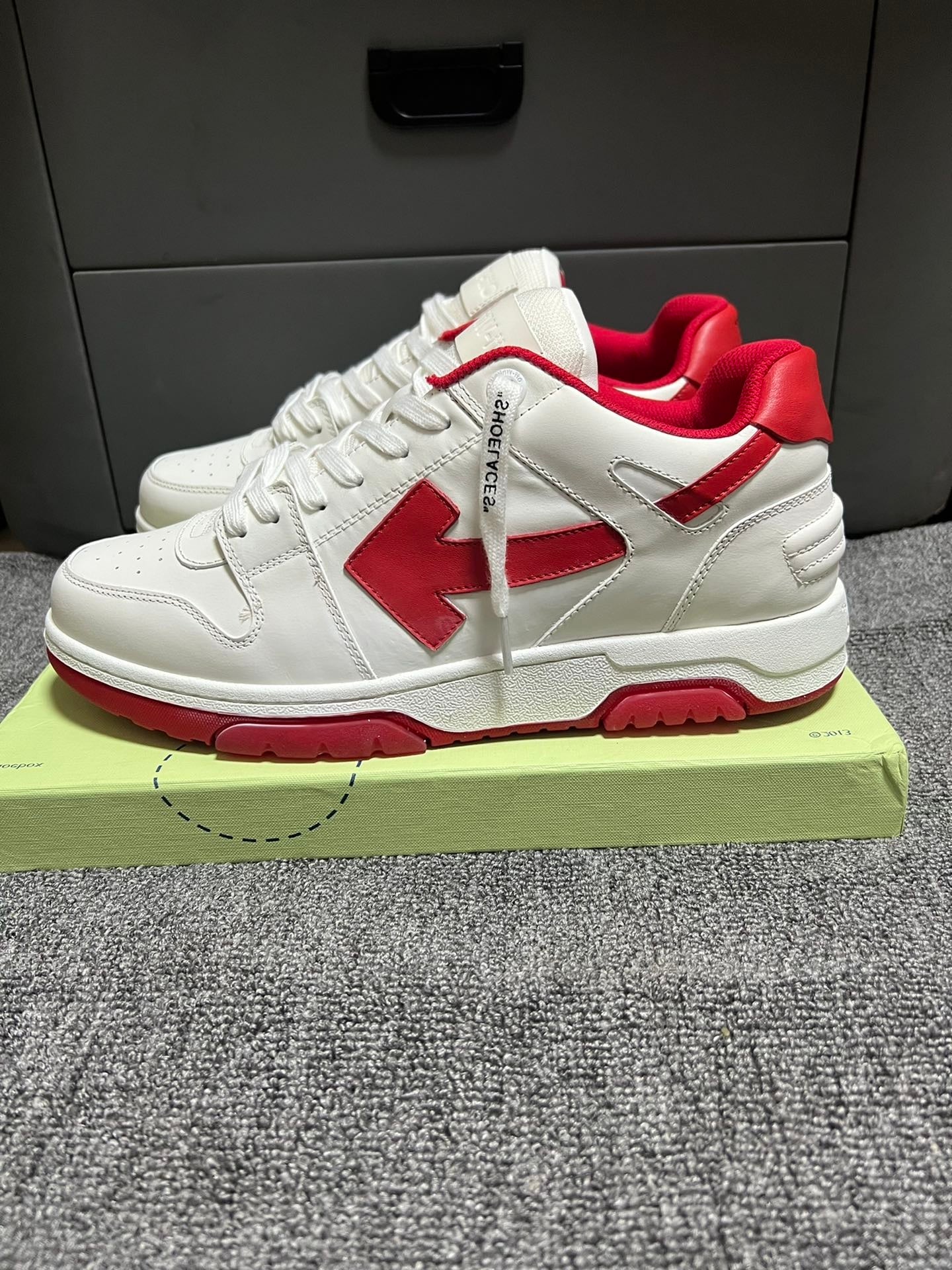 Off-White Out Of Office