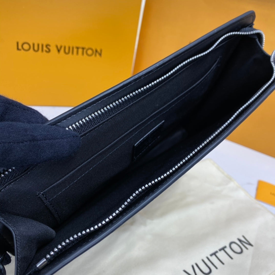 Pochette Louis Vuitton