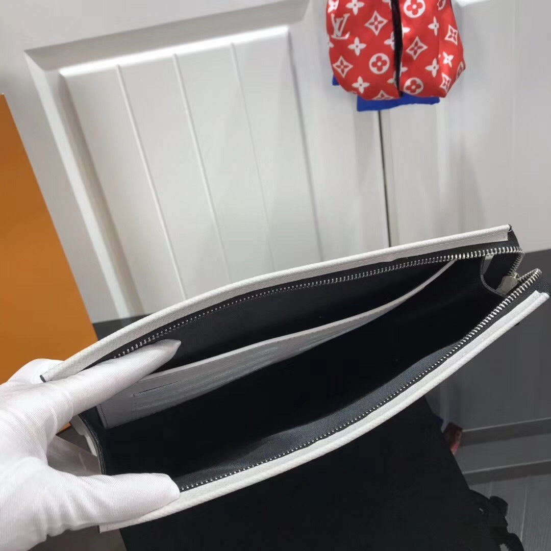 Pochette Louis Vuitton
