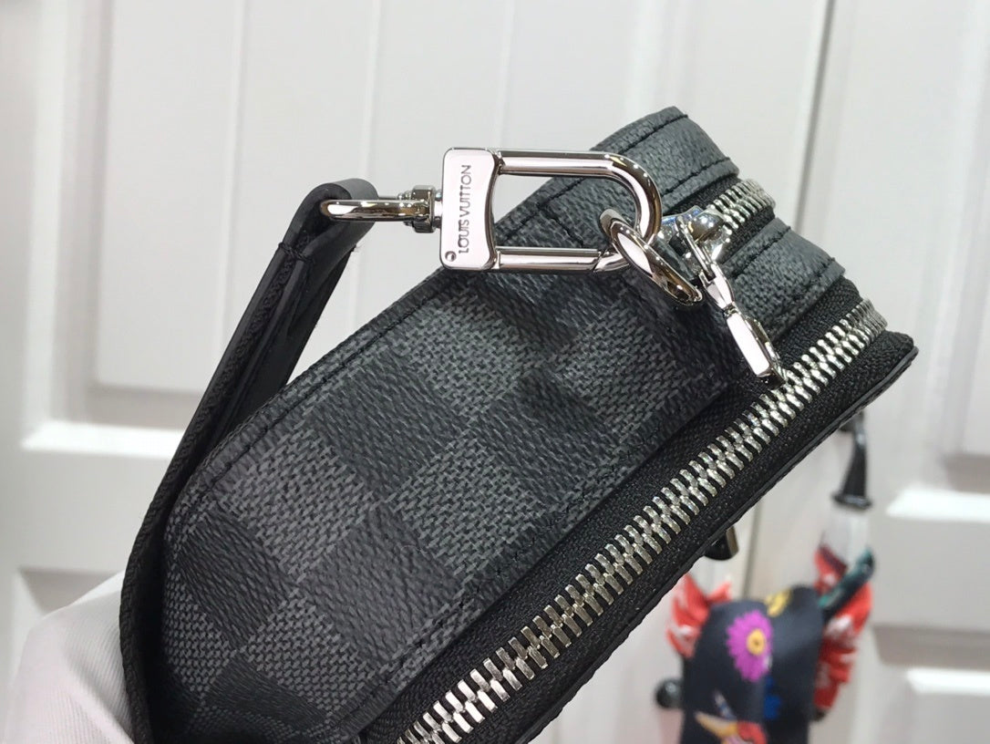 Pochette Louis Vuitton