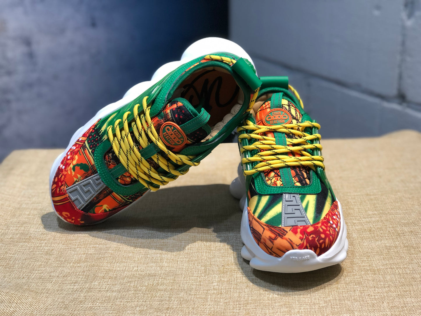 Versace Chain Reaction