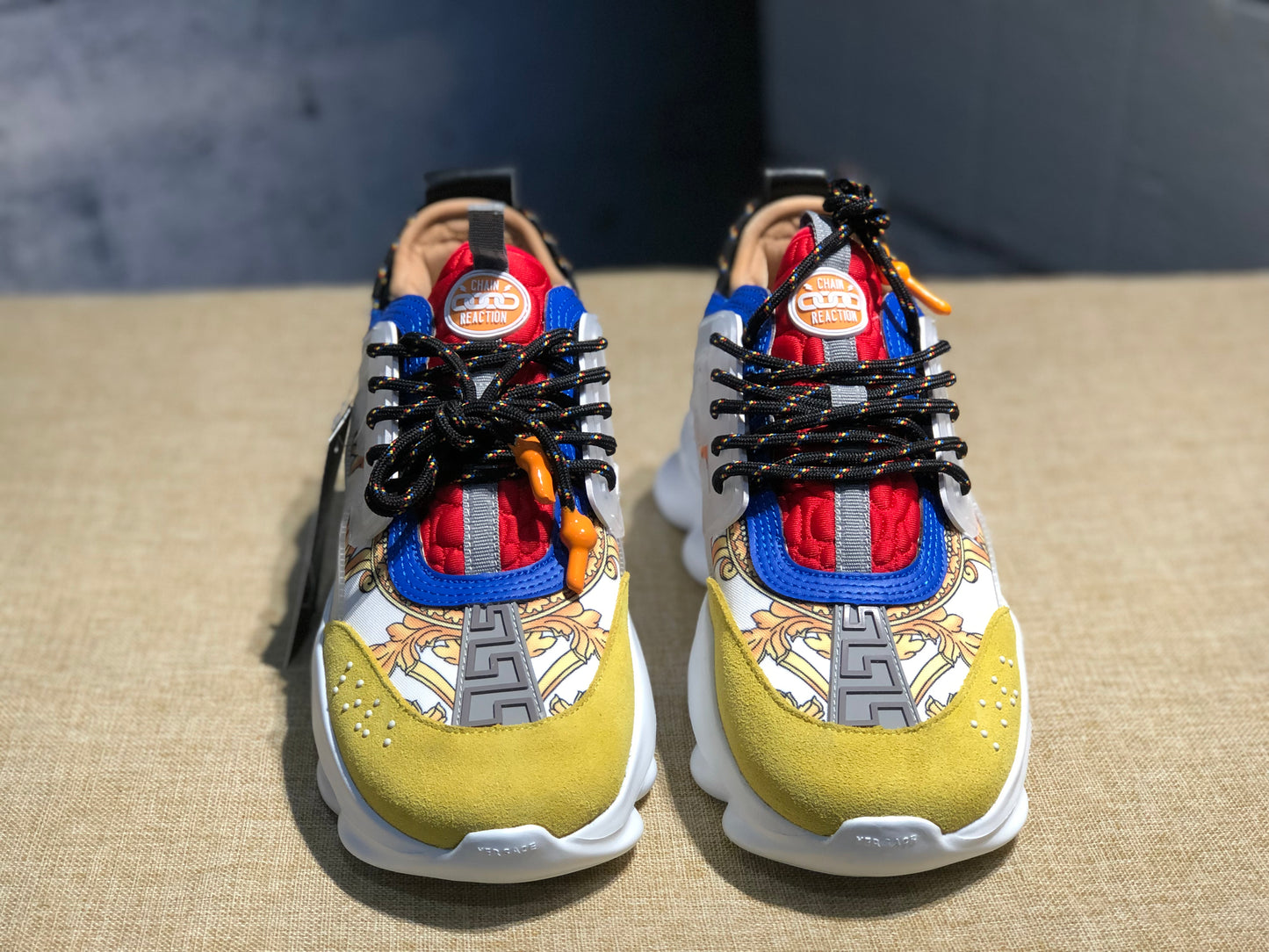 Versace Chain Reaction