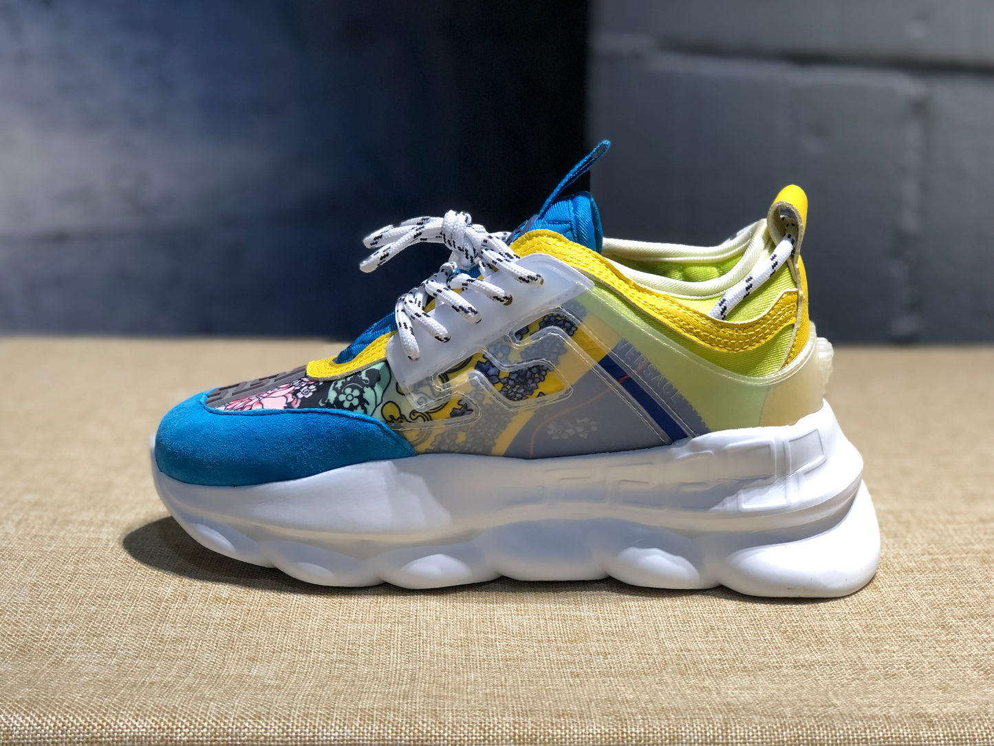Versace Chain Reaction