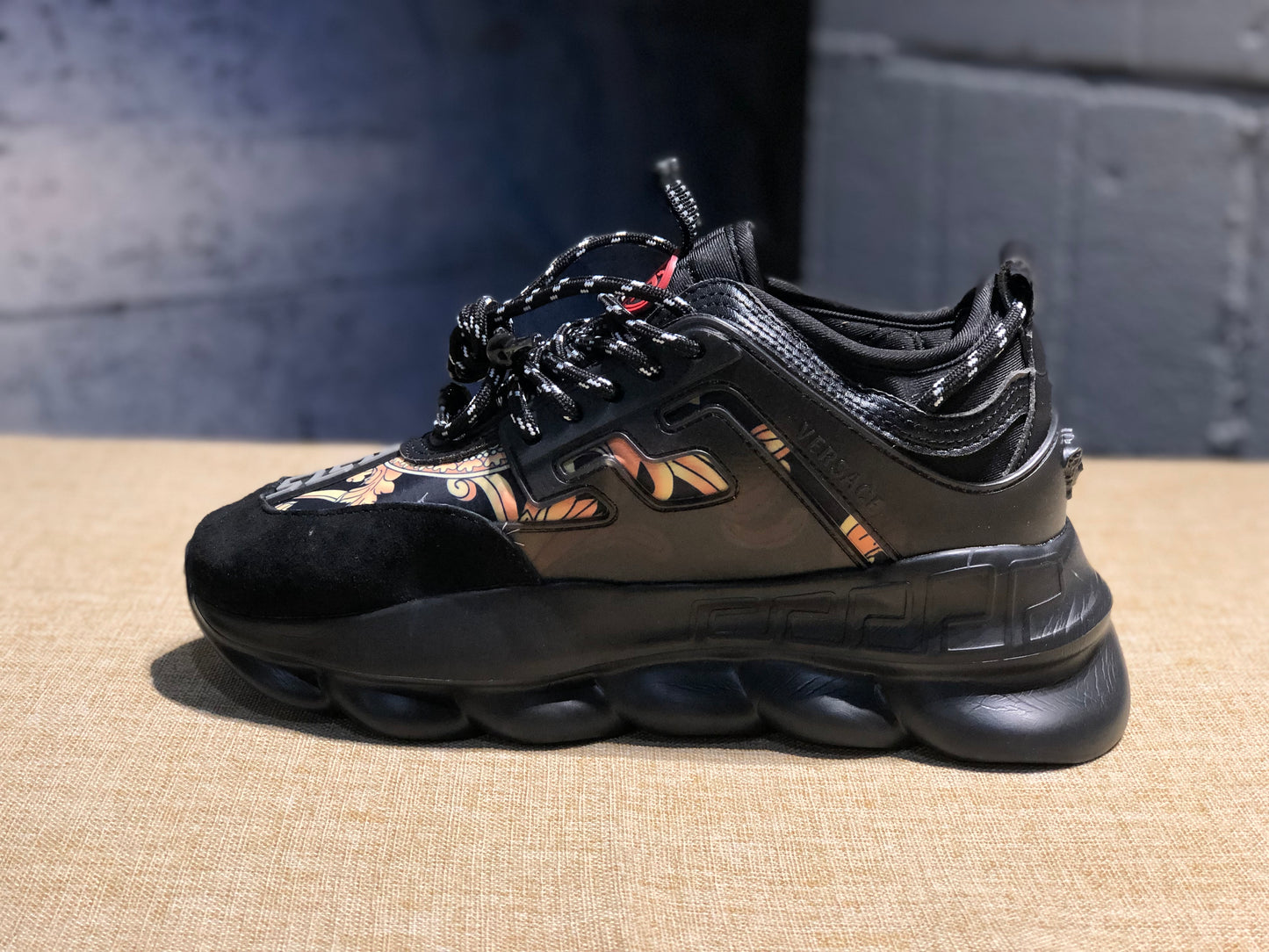 Versace Chain Reaction