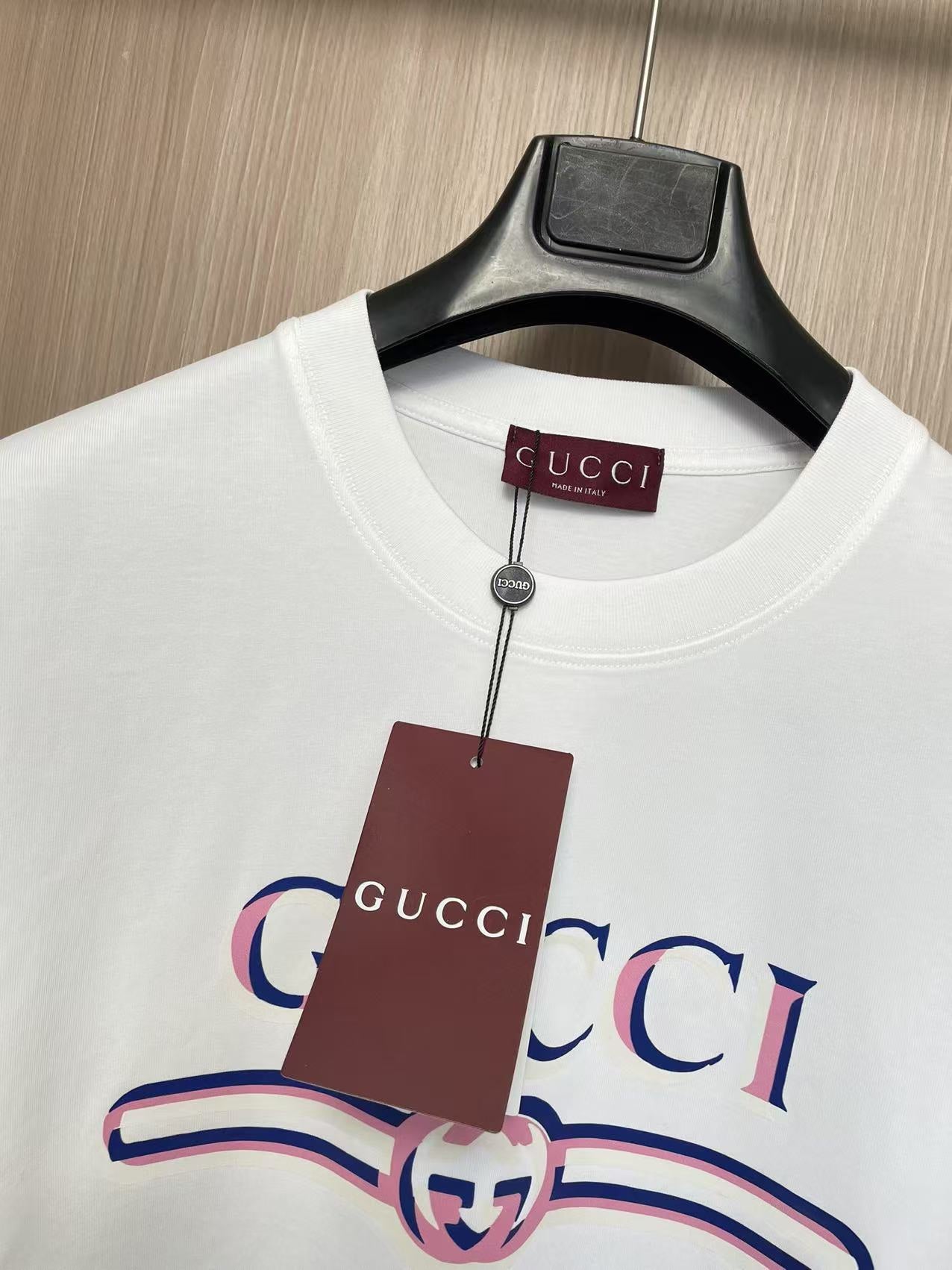 Gucci T-shirt