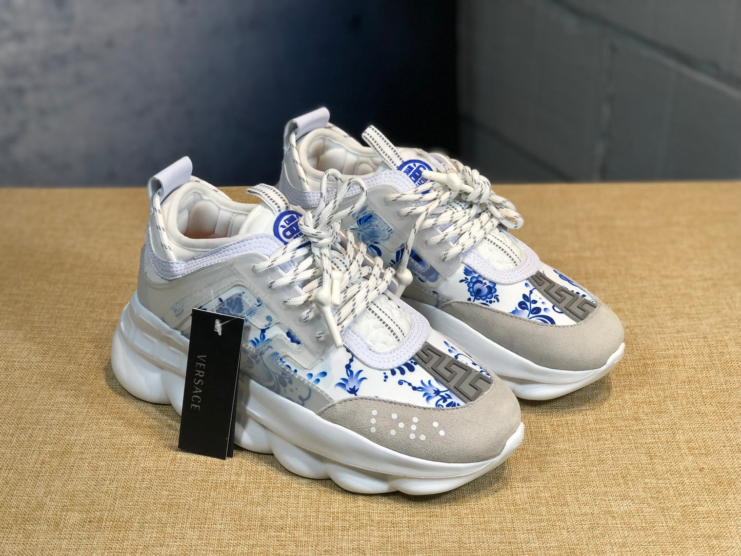 Versace Chain Reaction