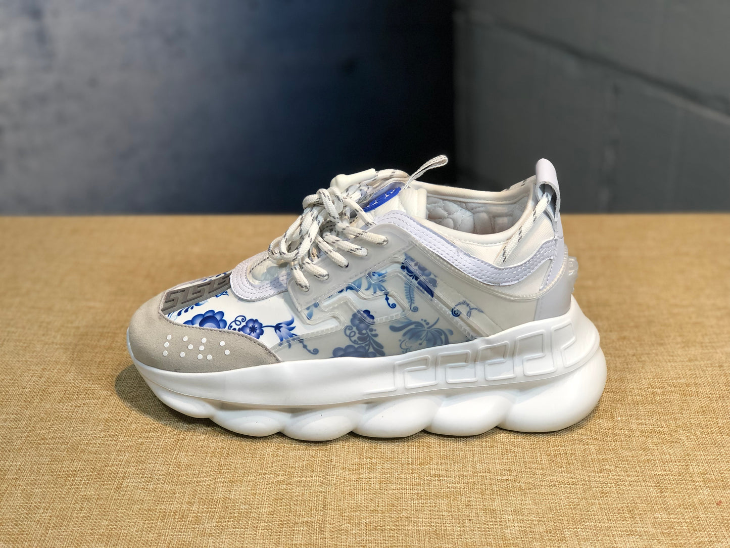 Versace Chain Reaction
