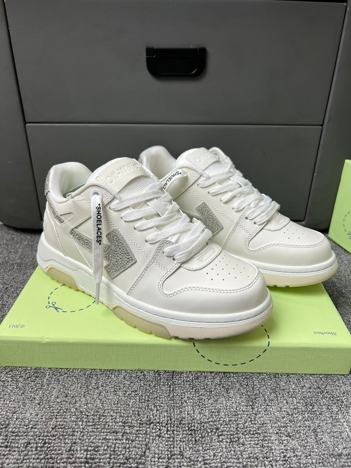 Off-White Out Office