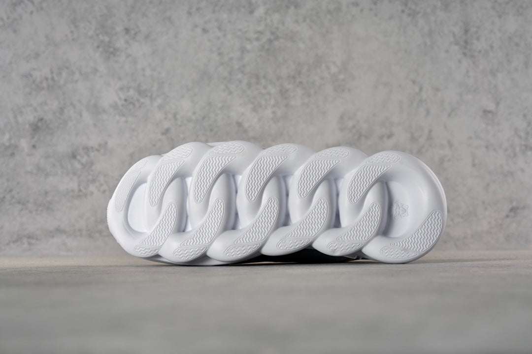 Versace Chain Reaction