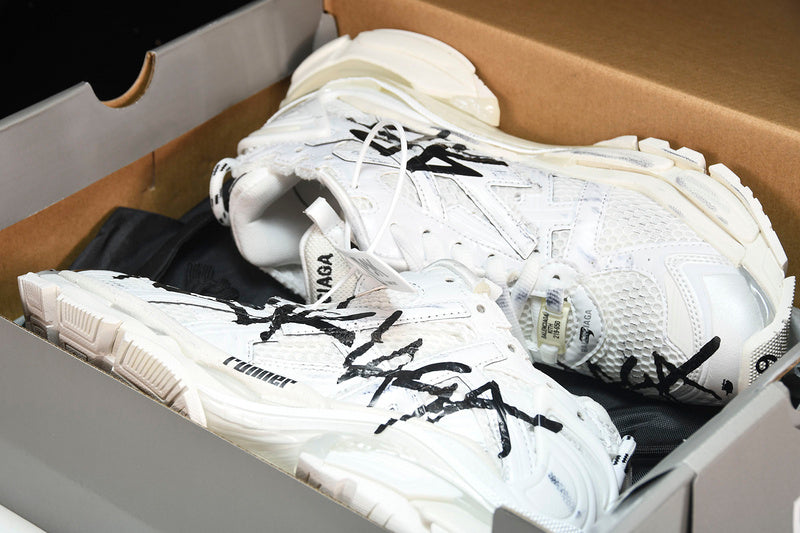 Balenciaga Runner