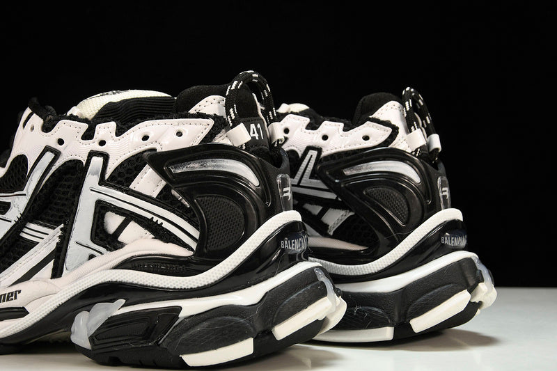Balenciaga Runner
