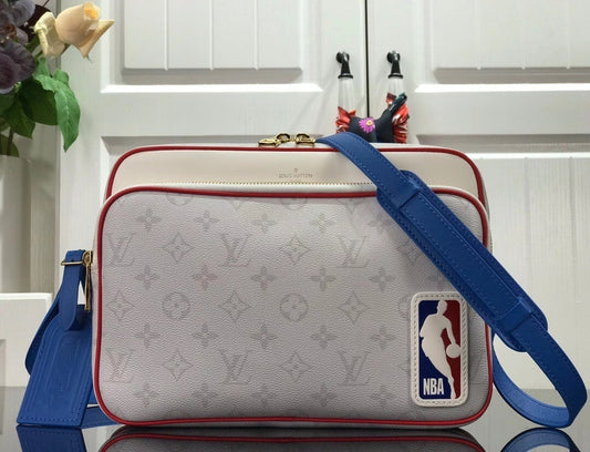 Tracolla Louis Vuitton x NBA