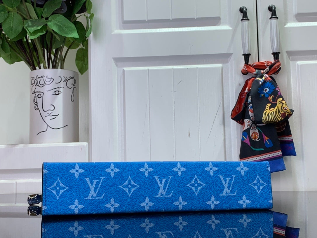 Pochette Louis Vuitton