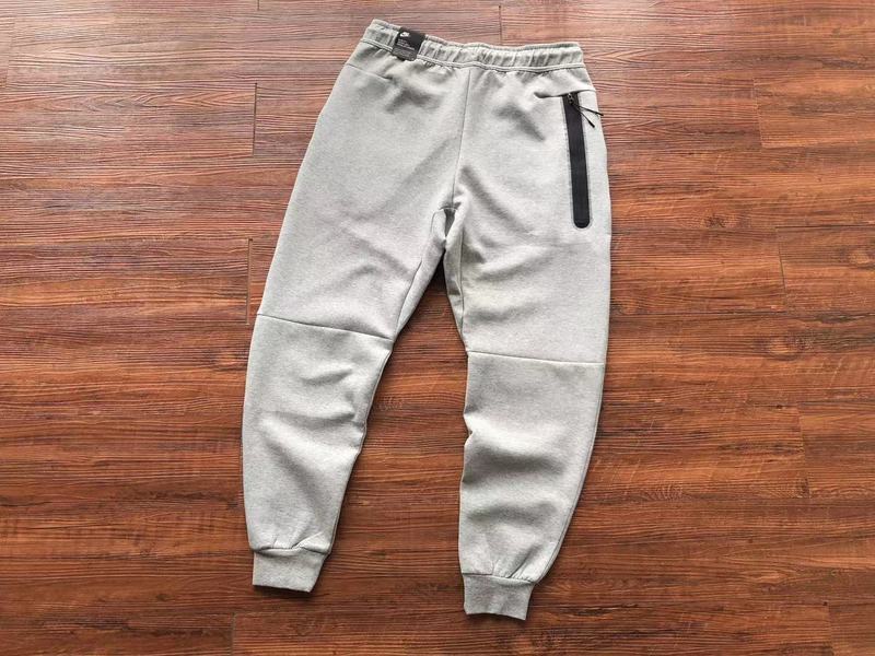 Tuta Nike Tech Fleece