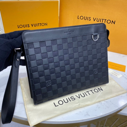Pochette Louis Vuitton