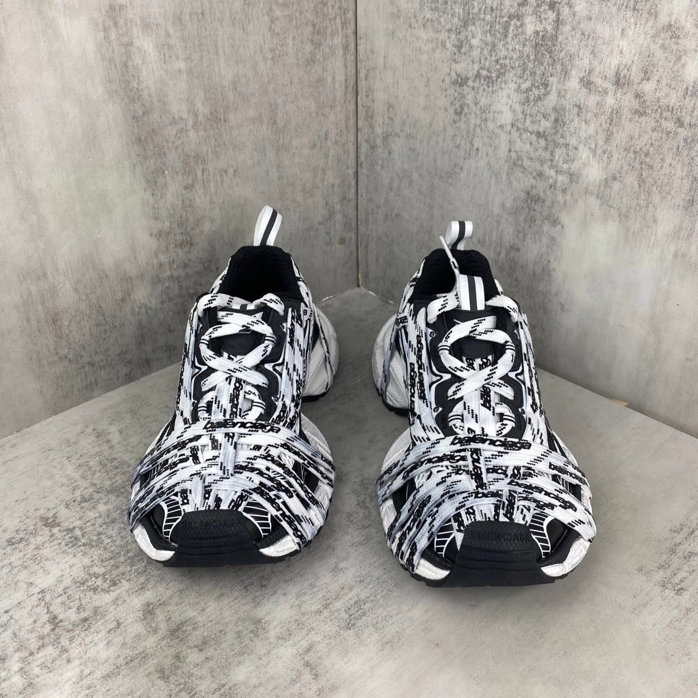3XL Shoes