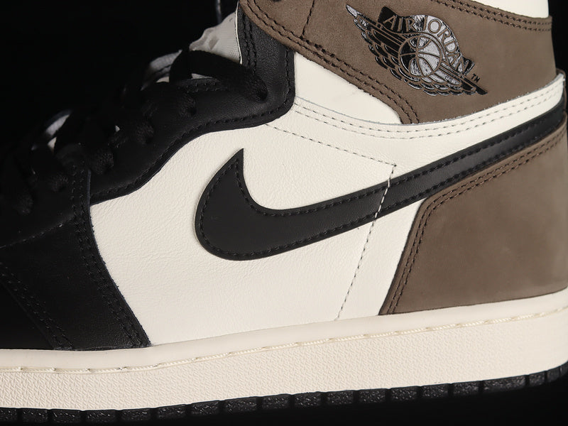 Jordan 1 Dark Mocha