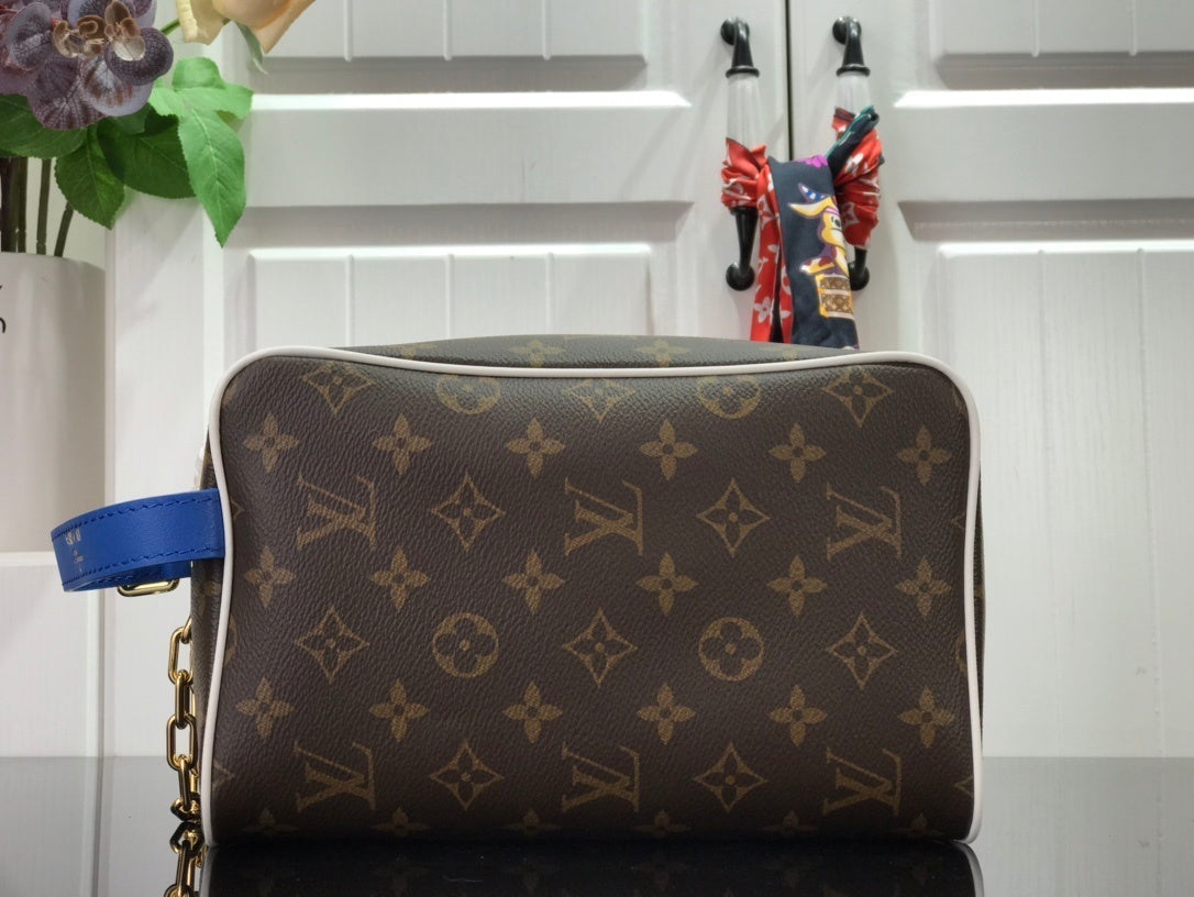 Pochette Louis Vuitton x NBA