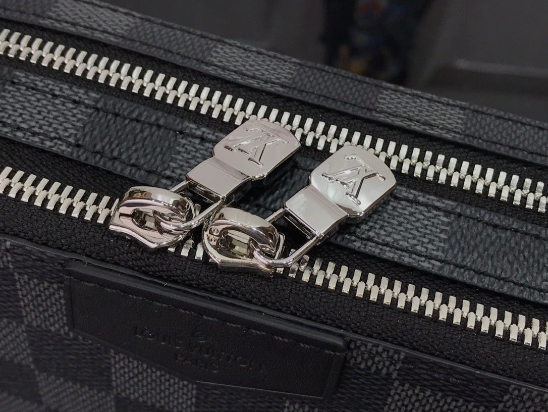 Pochette Louis Vuitton