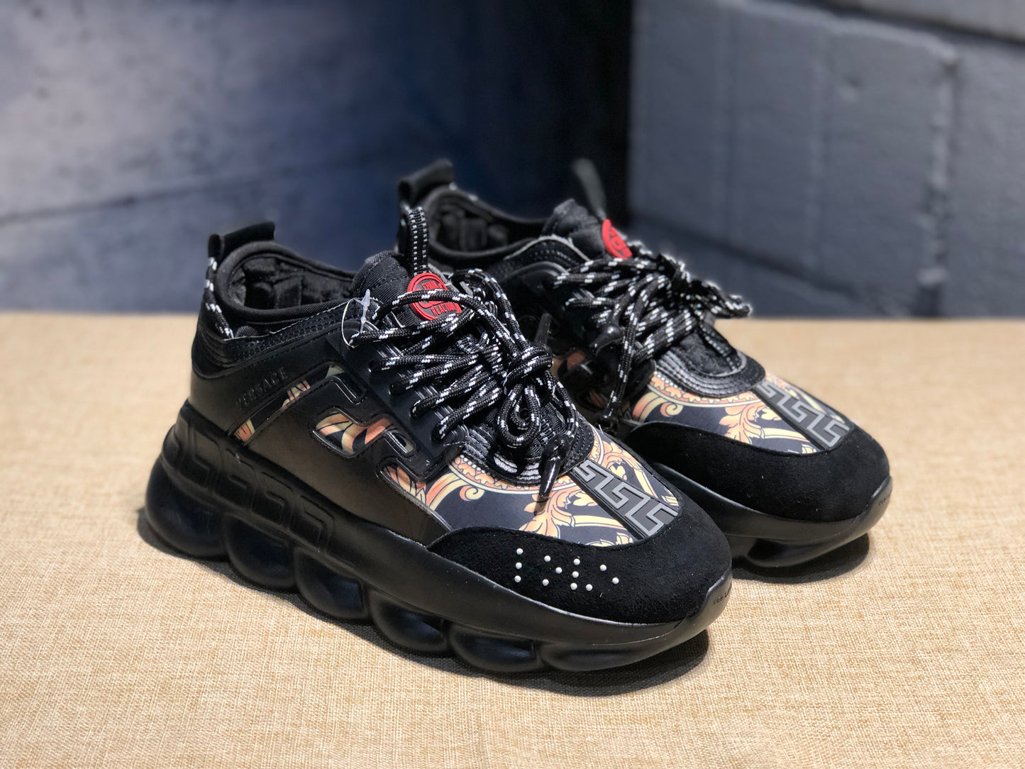 Versace Chain Reaction