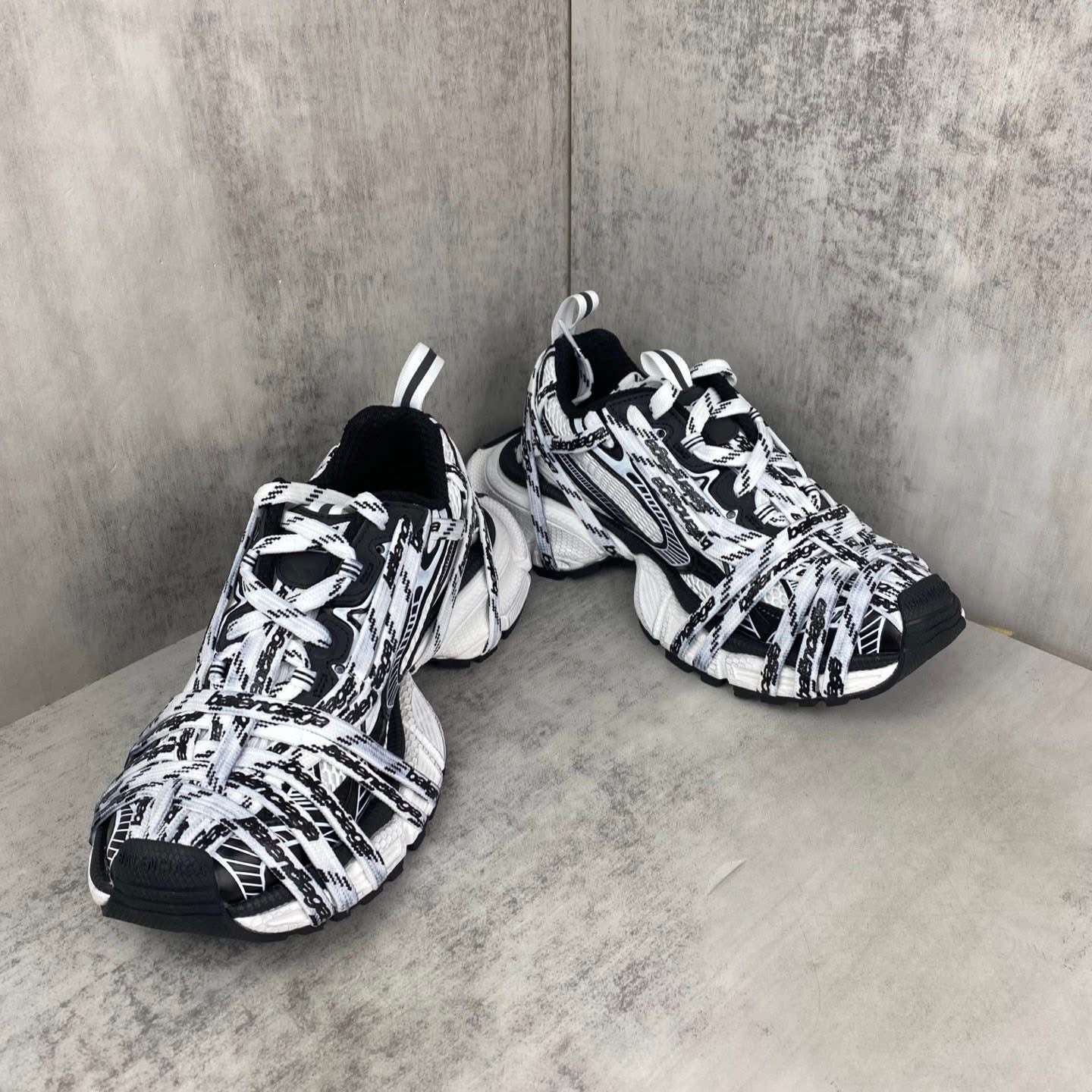 3XL Shoes