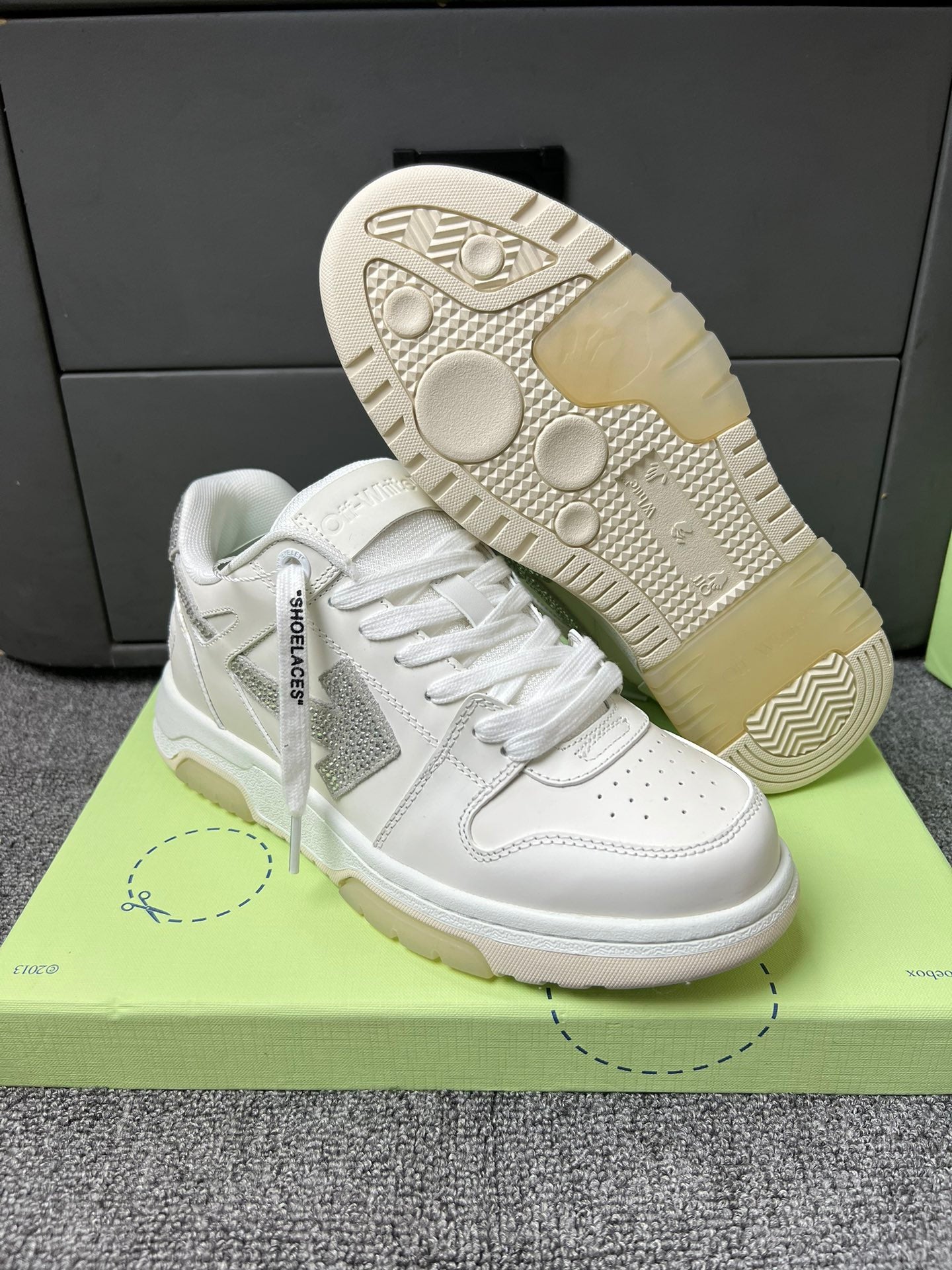 Off-White Out Office