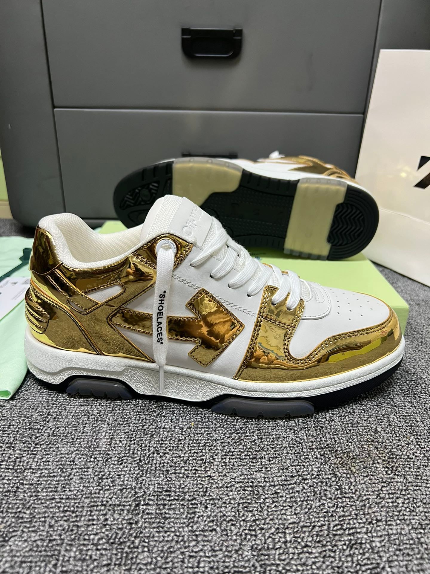 Off-White Out Of Office