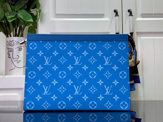 Pochette Louis Vuitton