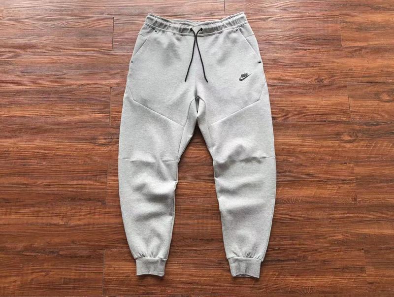 Tuta Nike Tech Fleece
